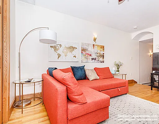 89 Myrtle St, Beacon Hill