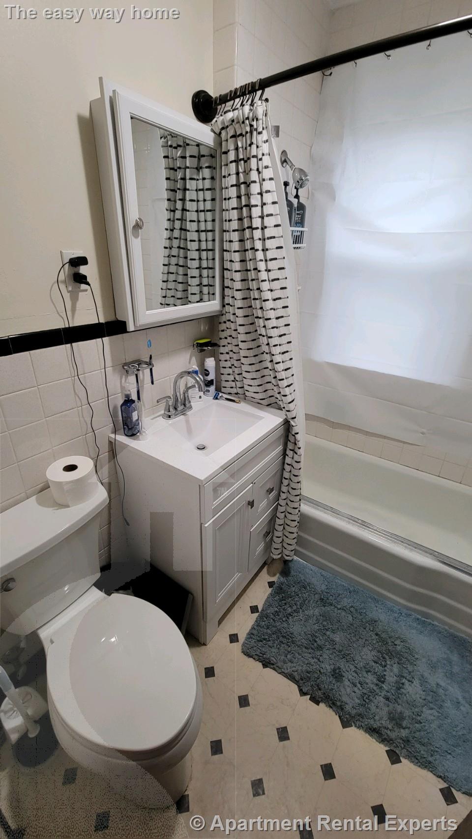 45 Locke St, Davis Square