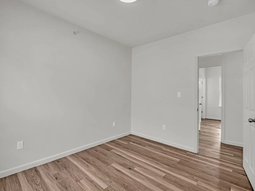 12 Alpine St, Worcester