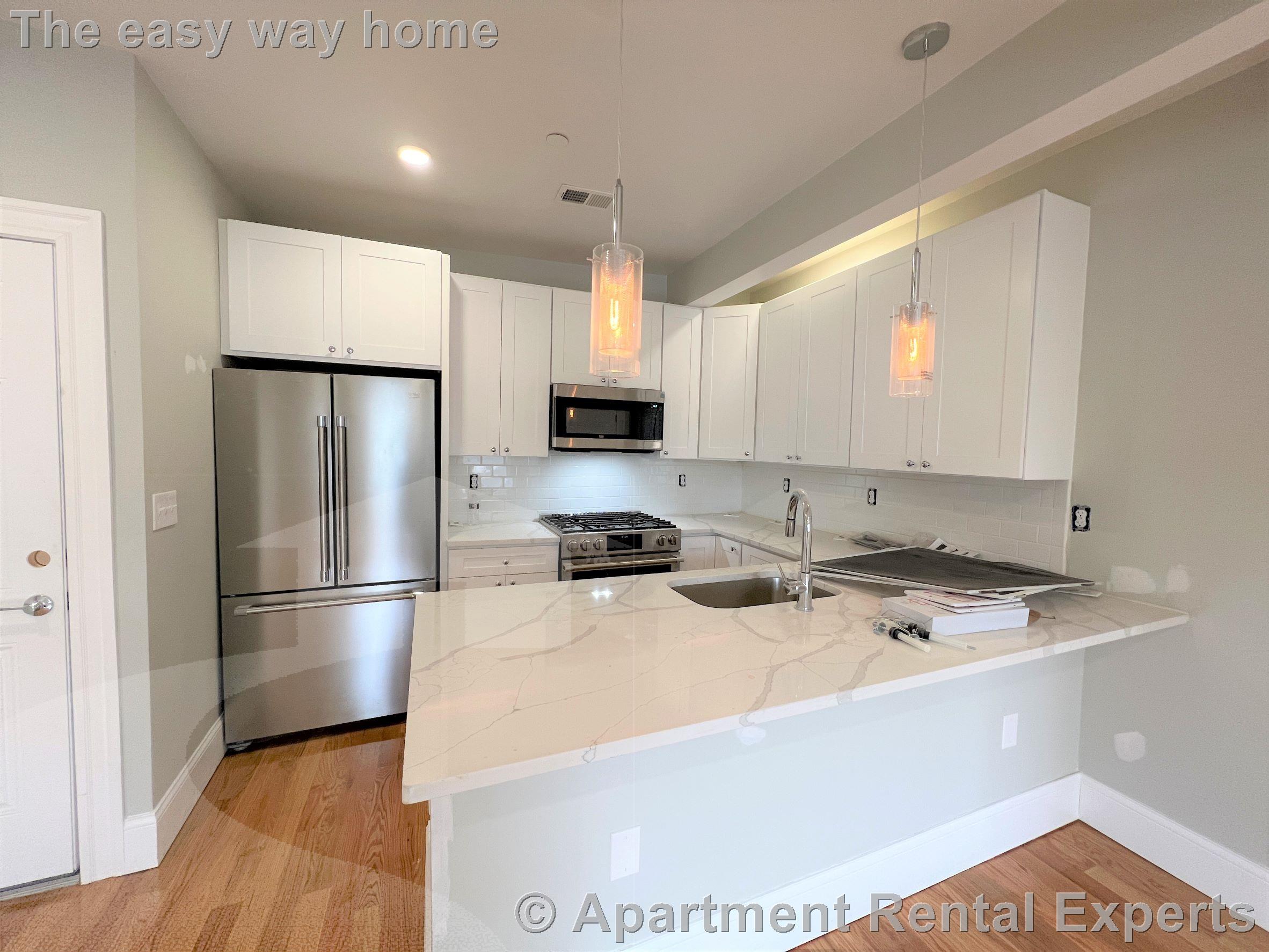 71 Pearl St, Sullivan Square