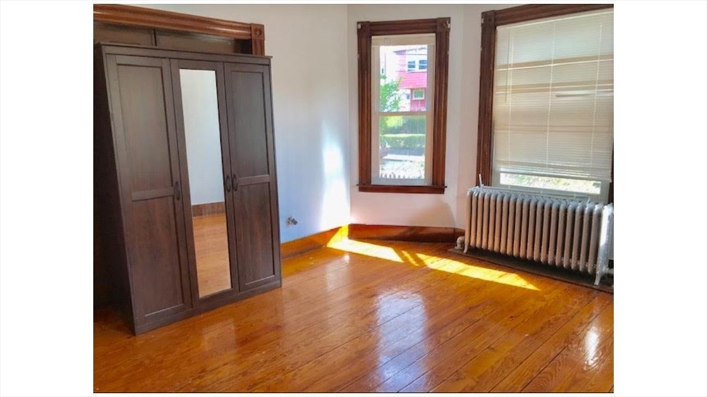 12 Raymond Ave, Somerville