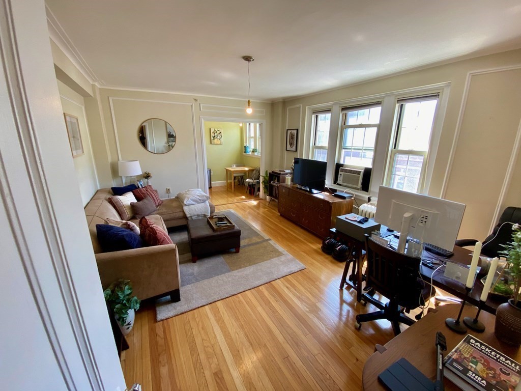 1454 Beacon St, Coolidge Corner