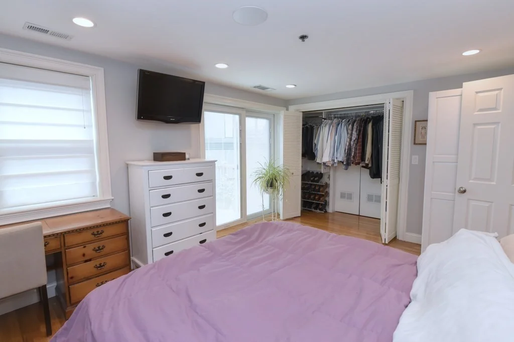 21 Main, Charlestown