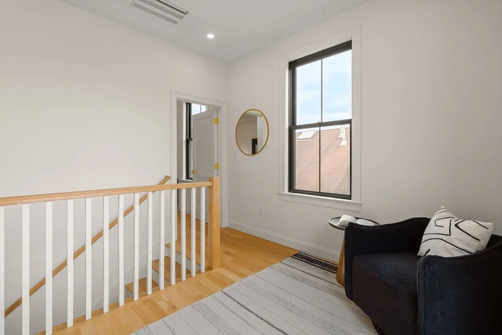 27 Shepard, Brighton