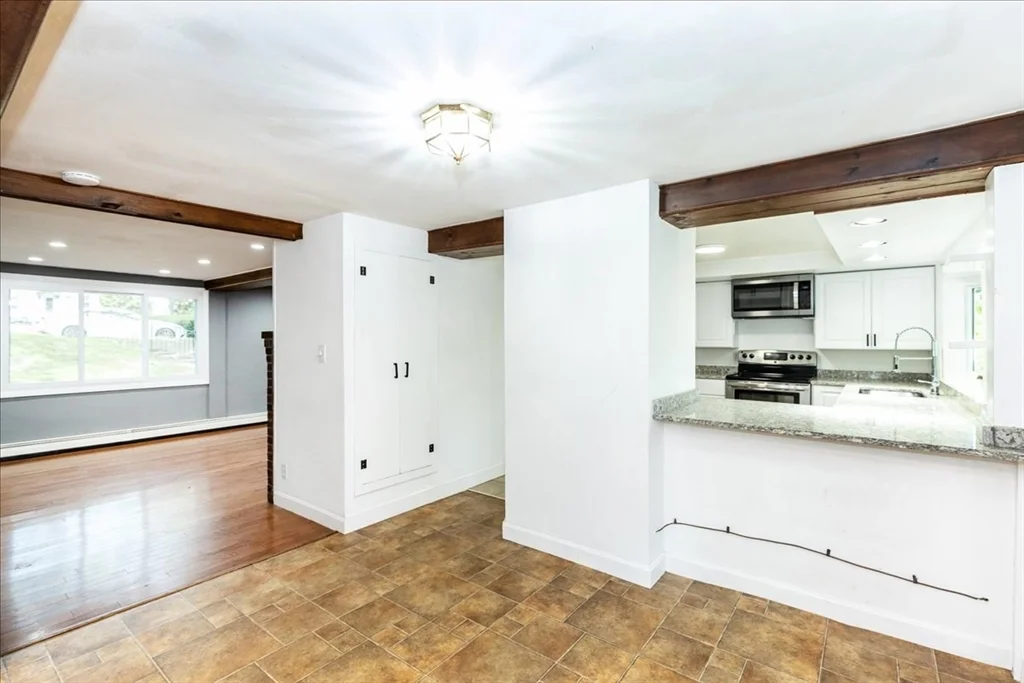 17 Boulder Rd, North Lexington