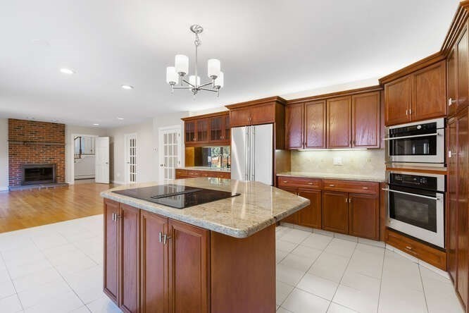 23 Solomon Pierce, Lexington