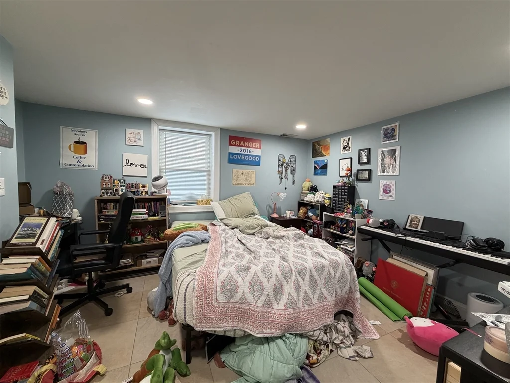 27 Essex St, The Port