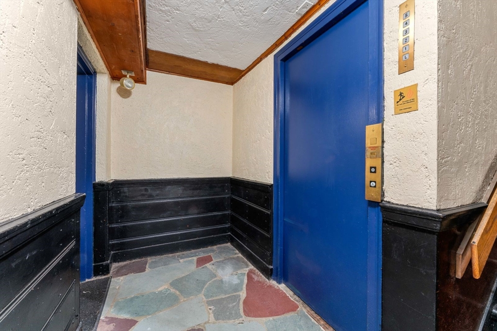 50 Follen St, Neighborhood Nine