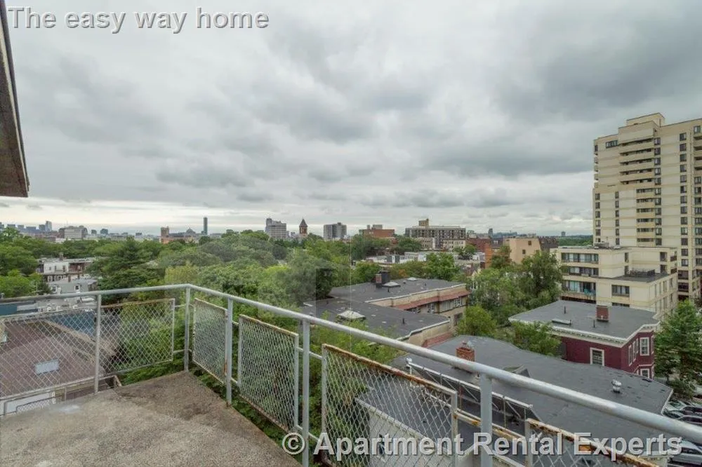 334 Harvard St, Harvard Square