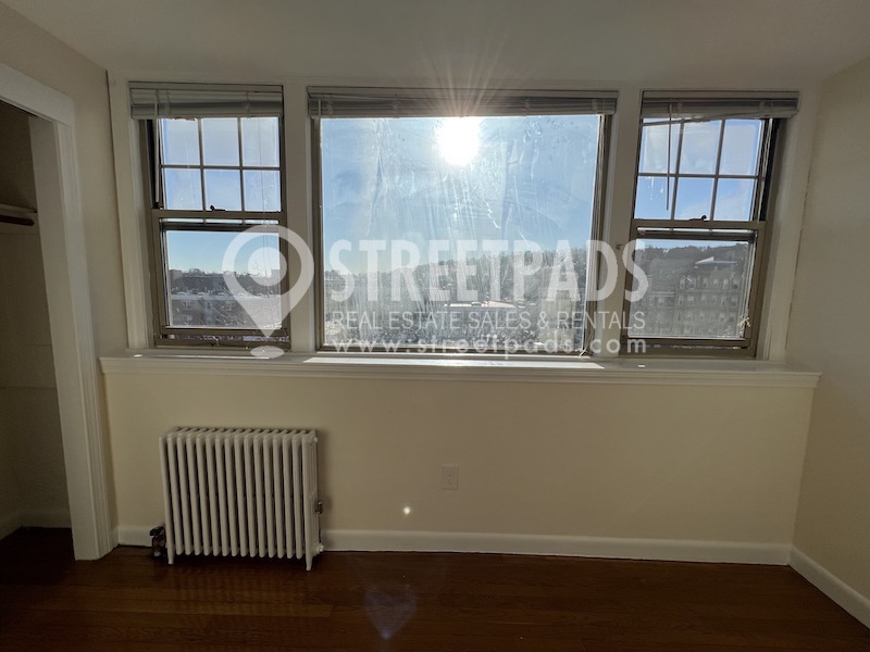 1315 Commonwealth Ave, Allston