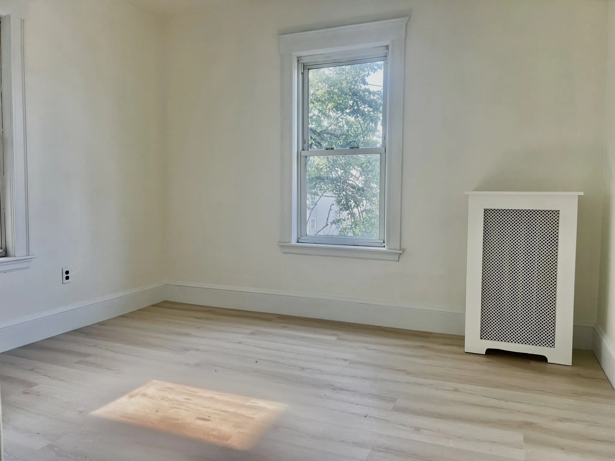 5 Magnus Ave, Ward Two