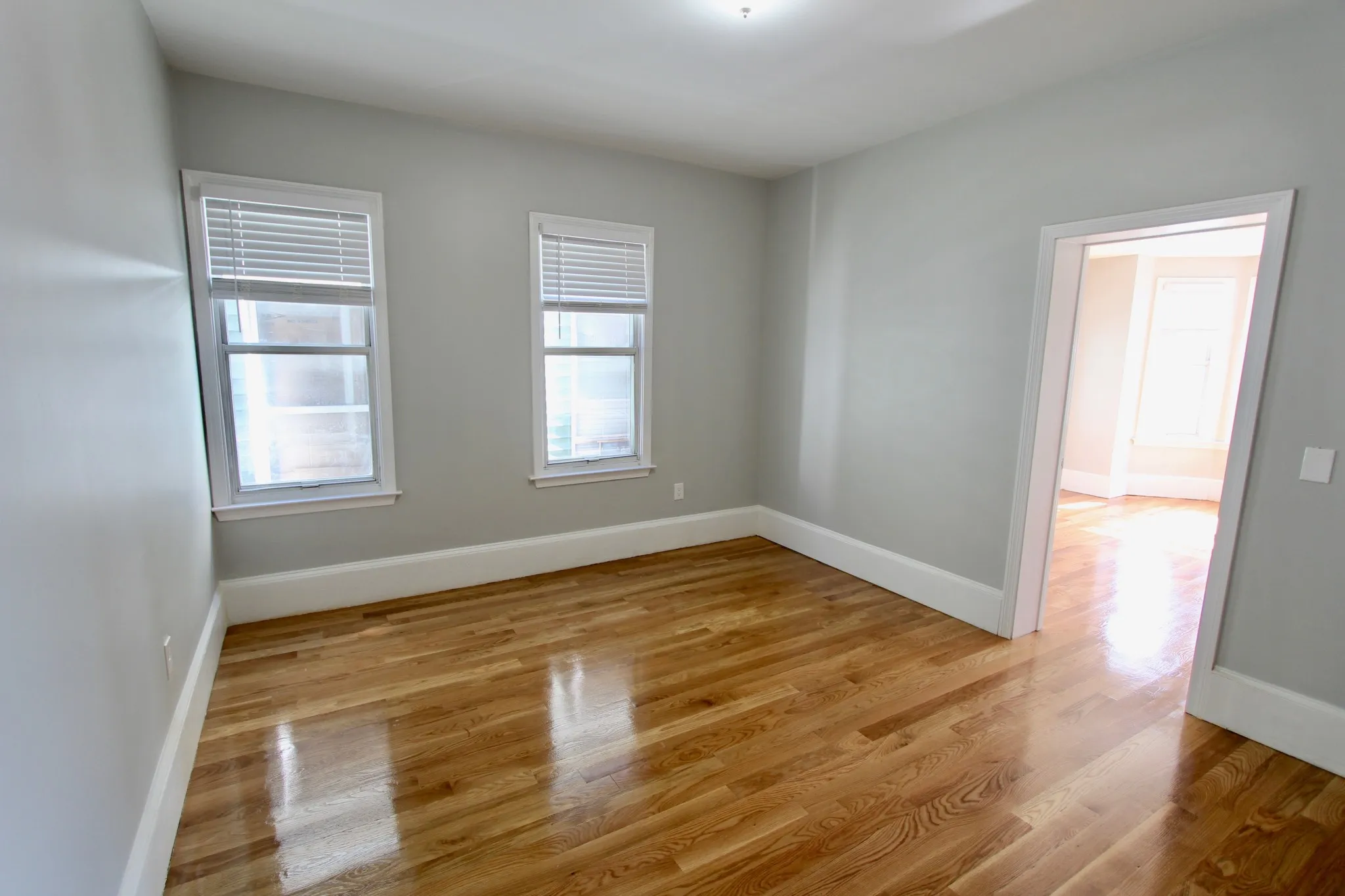460 Saratoga St, East Boston
