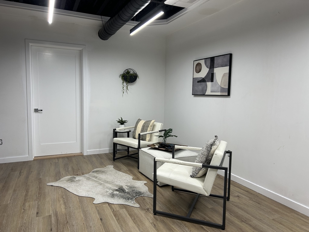 34 Lincoln St, Needham