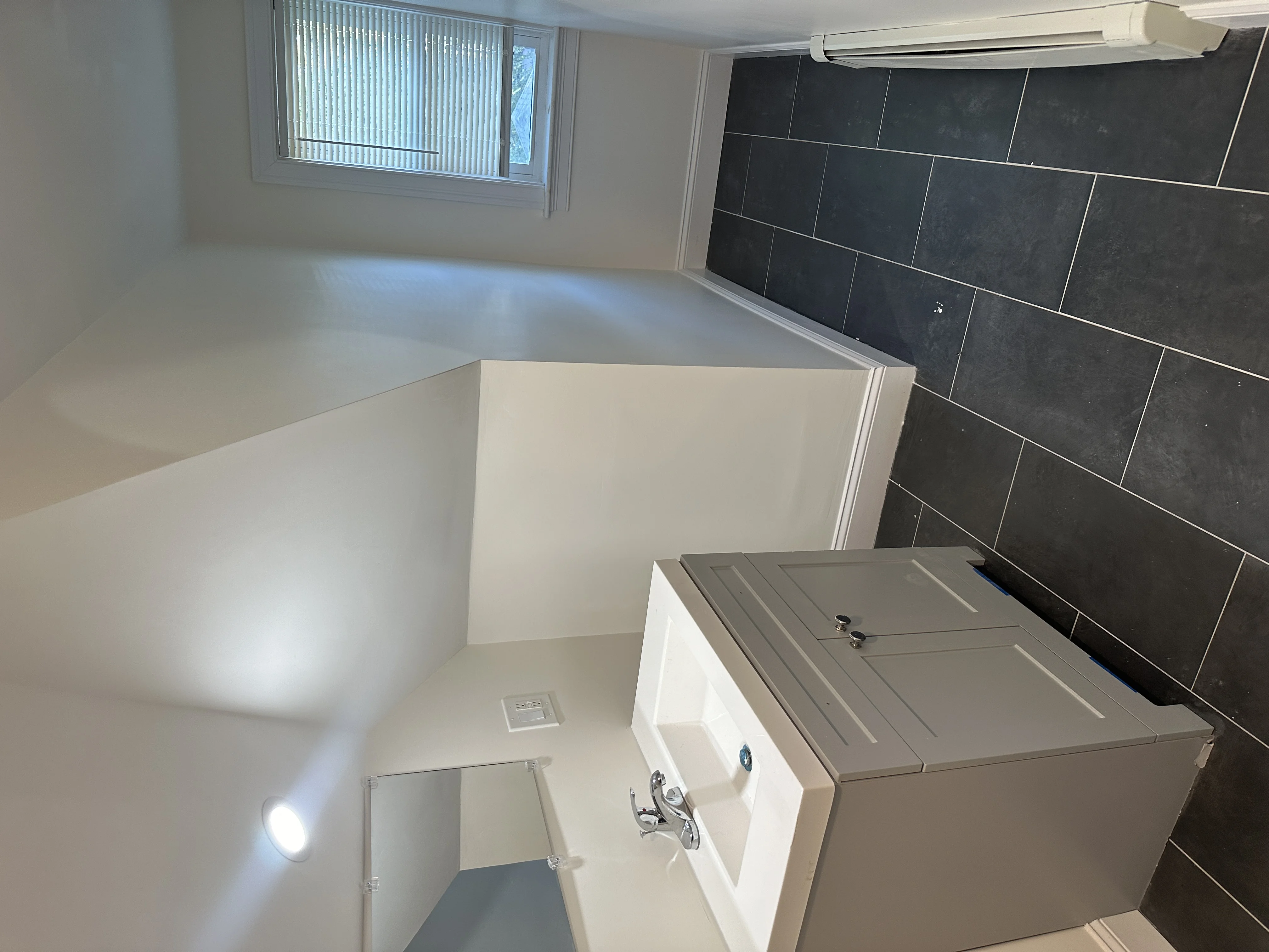 367 Concord Ave, Neighborhood Nine