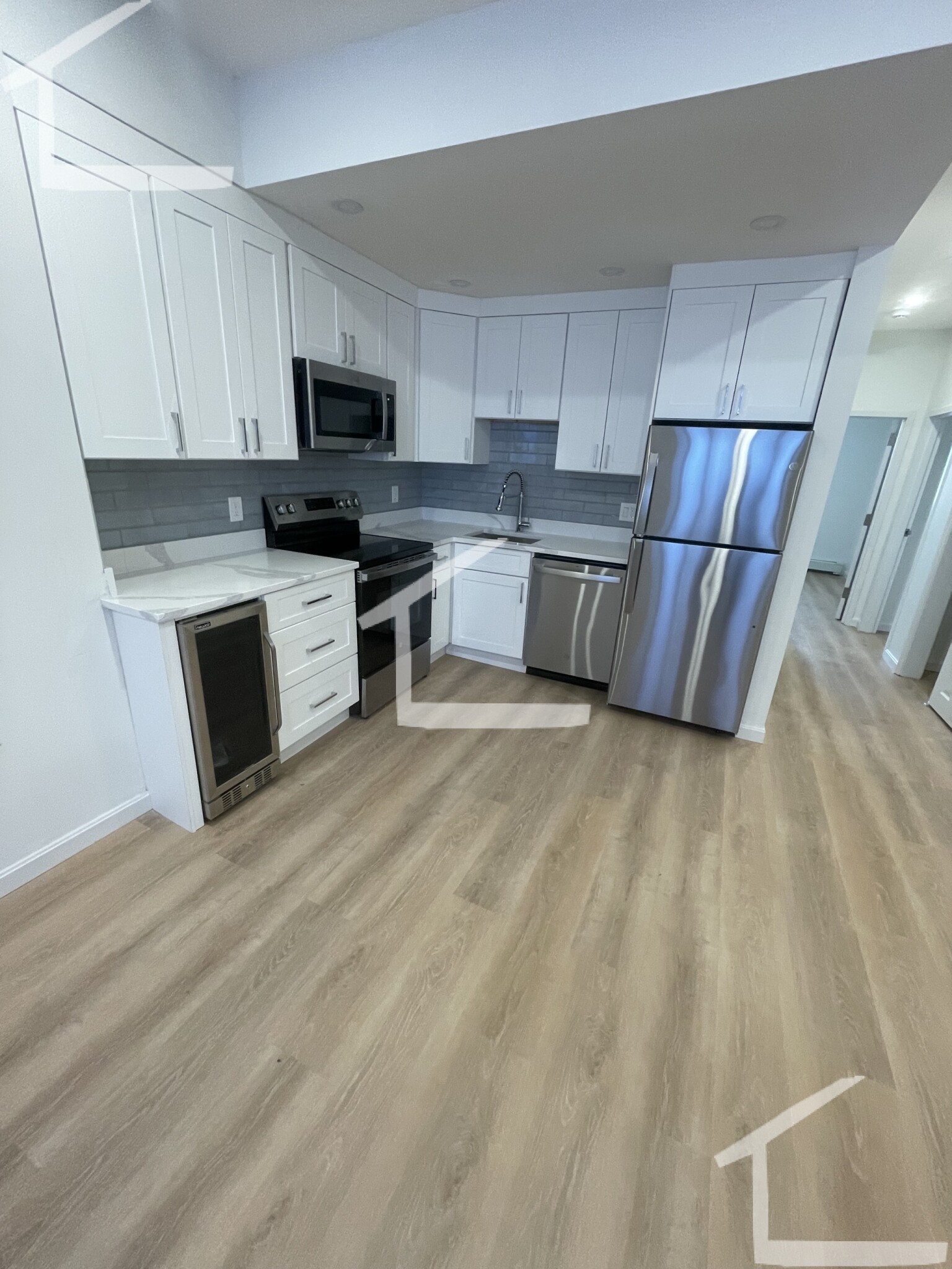 521 Massachusetts Ave, Roxbury