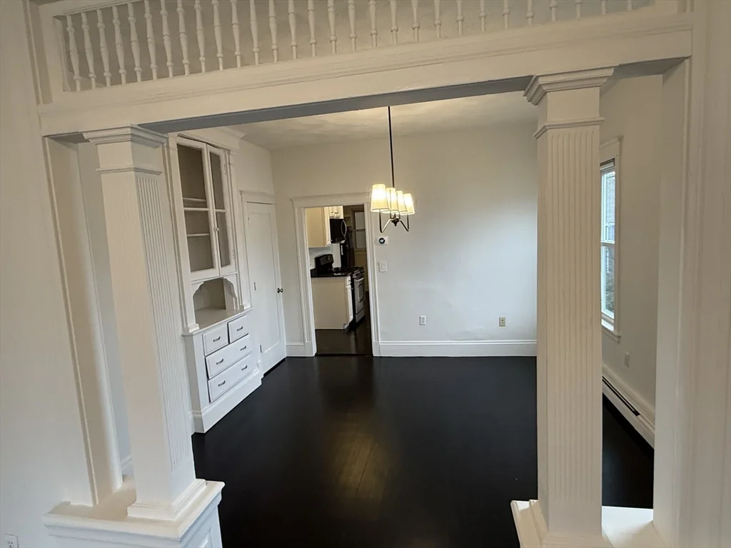 17 Wyvern St, Jamaica Plain