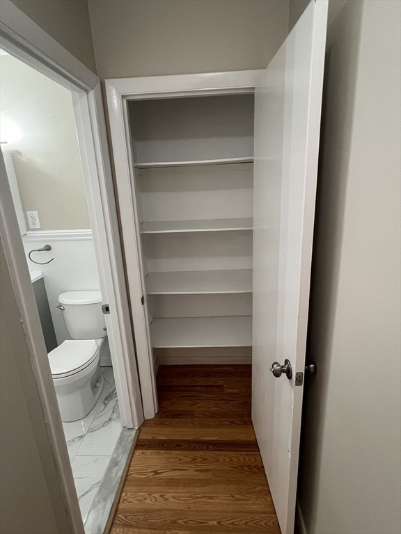 44 Maple St, Hyde Park