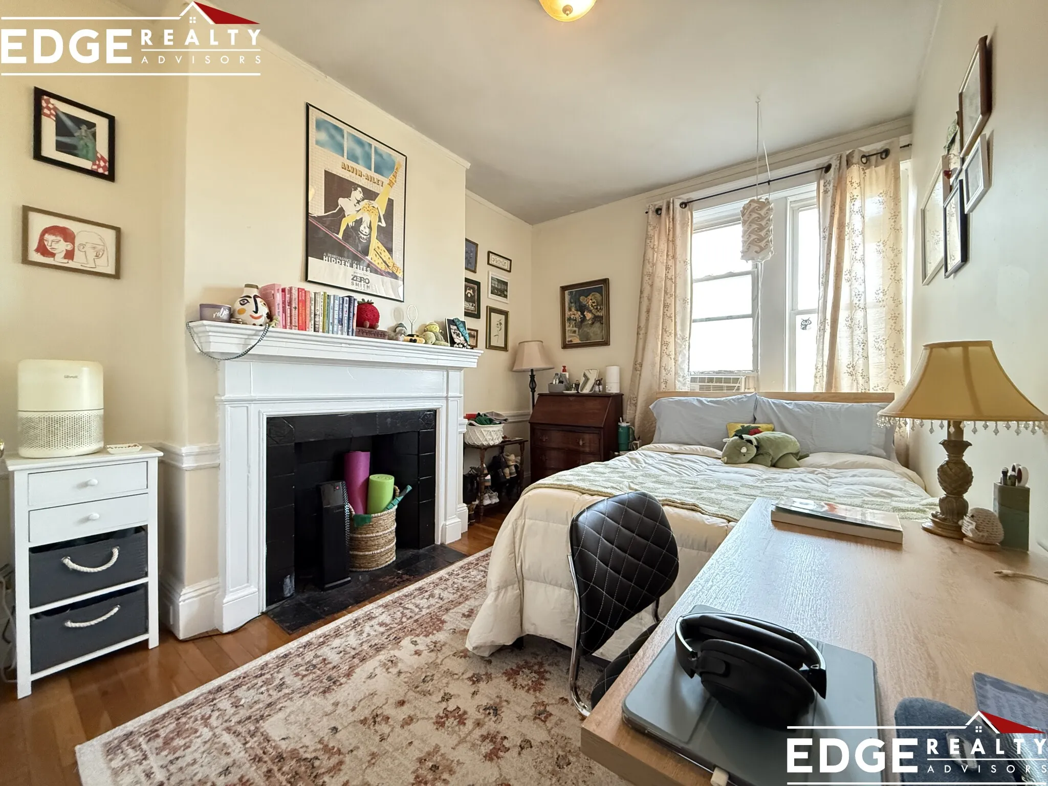 55 Thatcher St, North Brookline