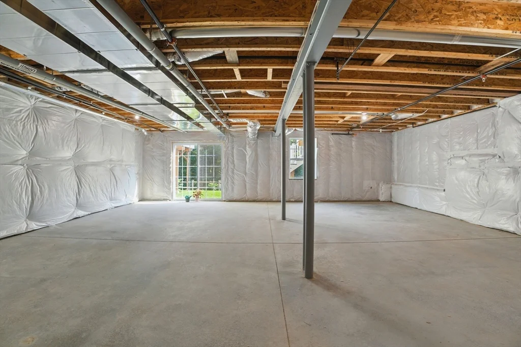 105 Phoebe St, Methuen