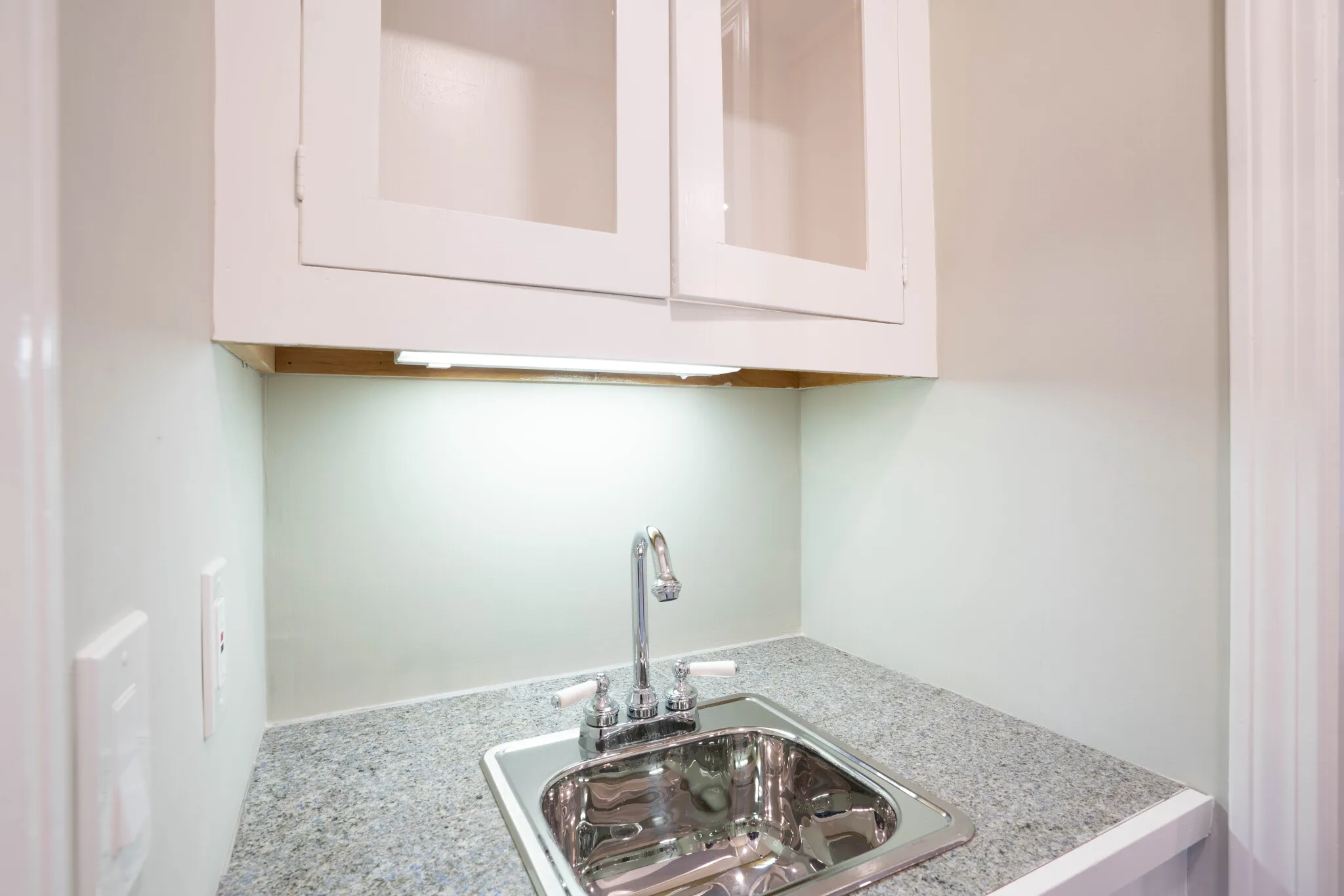 40 Puddingstone Ln, Oak Hill