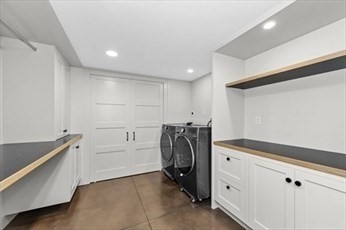 201.5 Lakeview Ave, West Cambridge