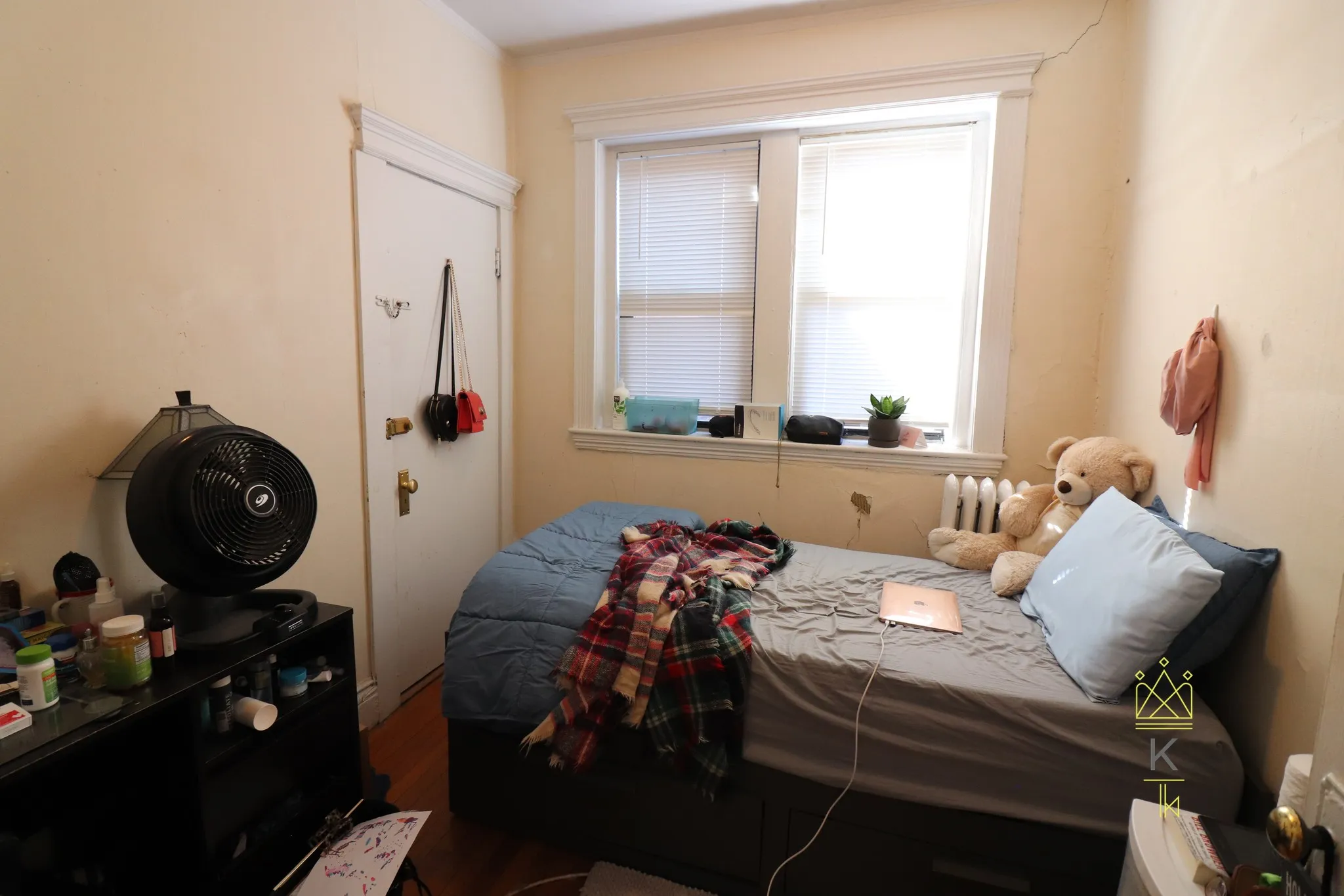 1959 Commonwealth Ave, Brighton