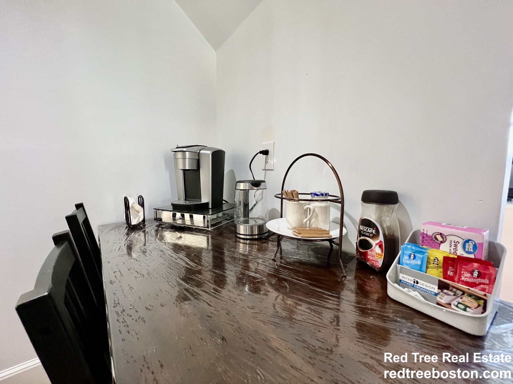 55 Woodcliff Rd, Newton Highlands