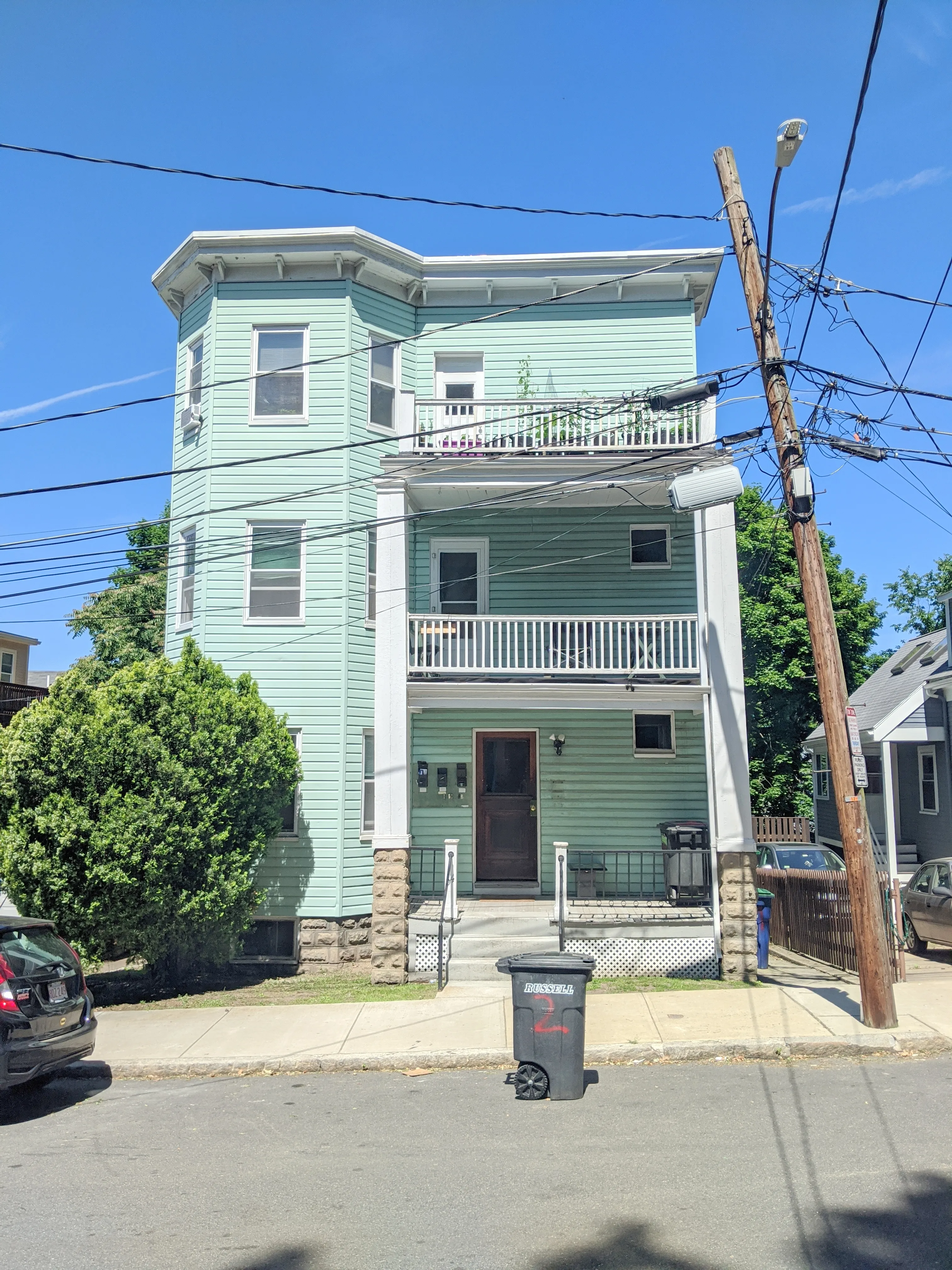 64 Linden Ave, Porter Square