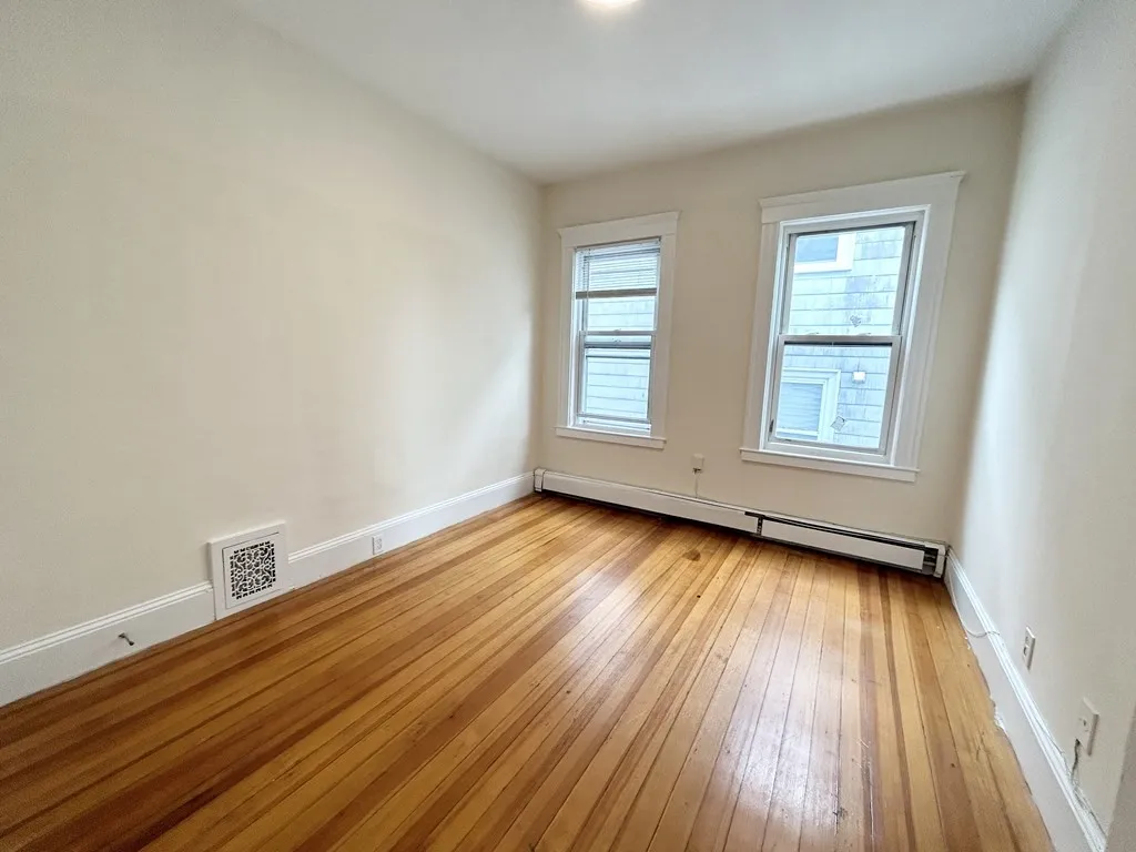 7 Hesston Ter, Boston