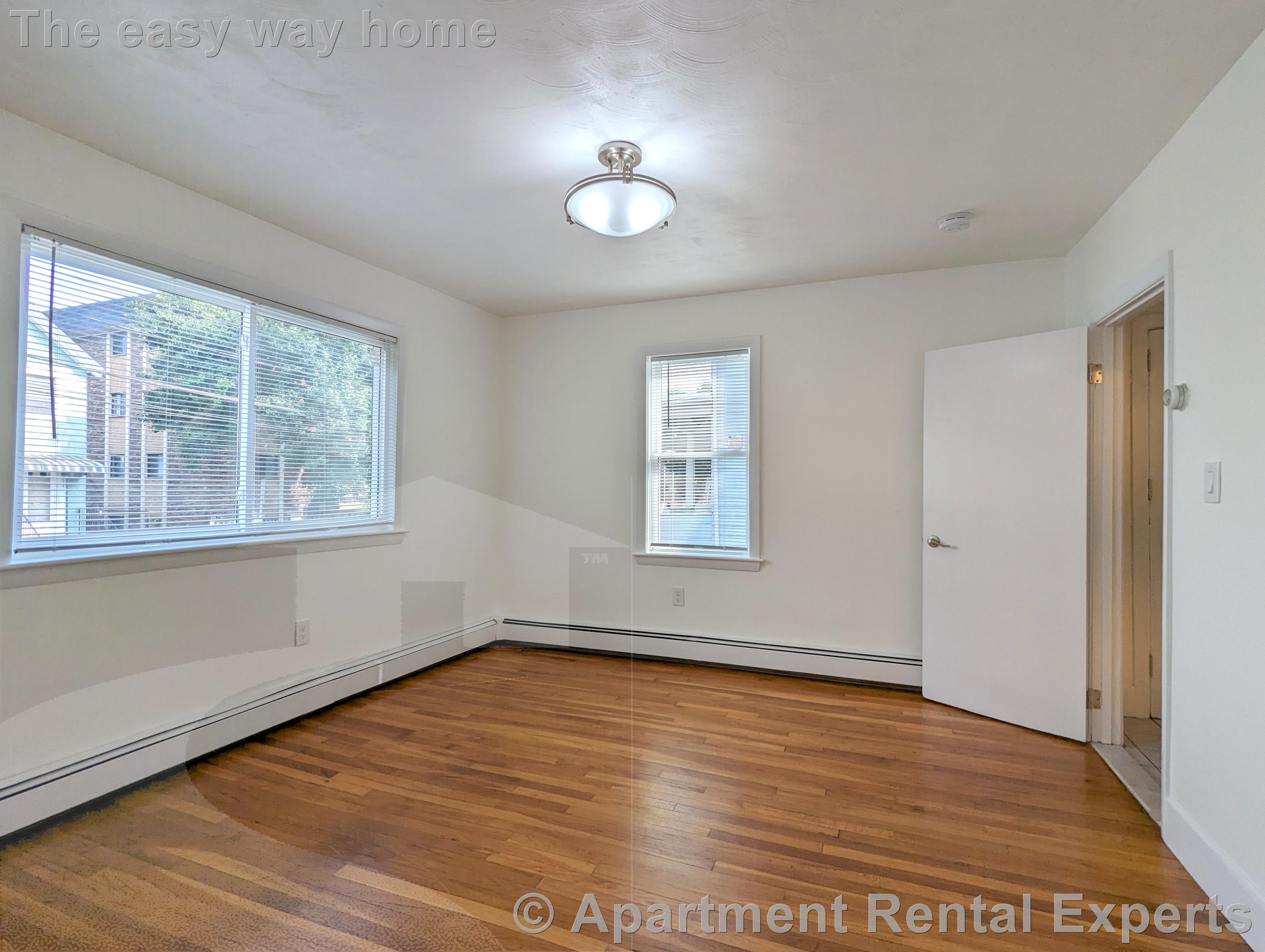 322 Lowell St, Magoun Square