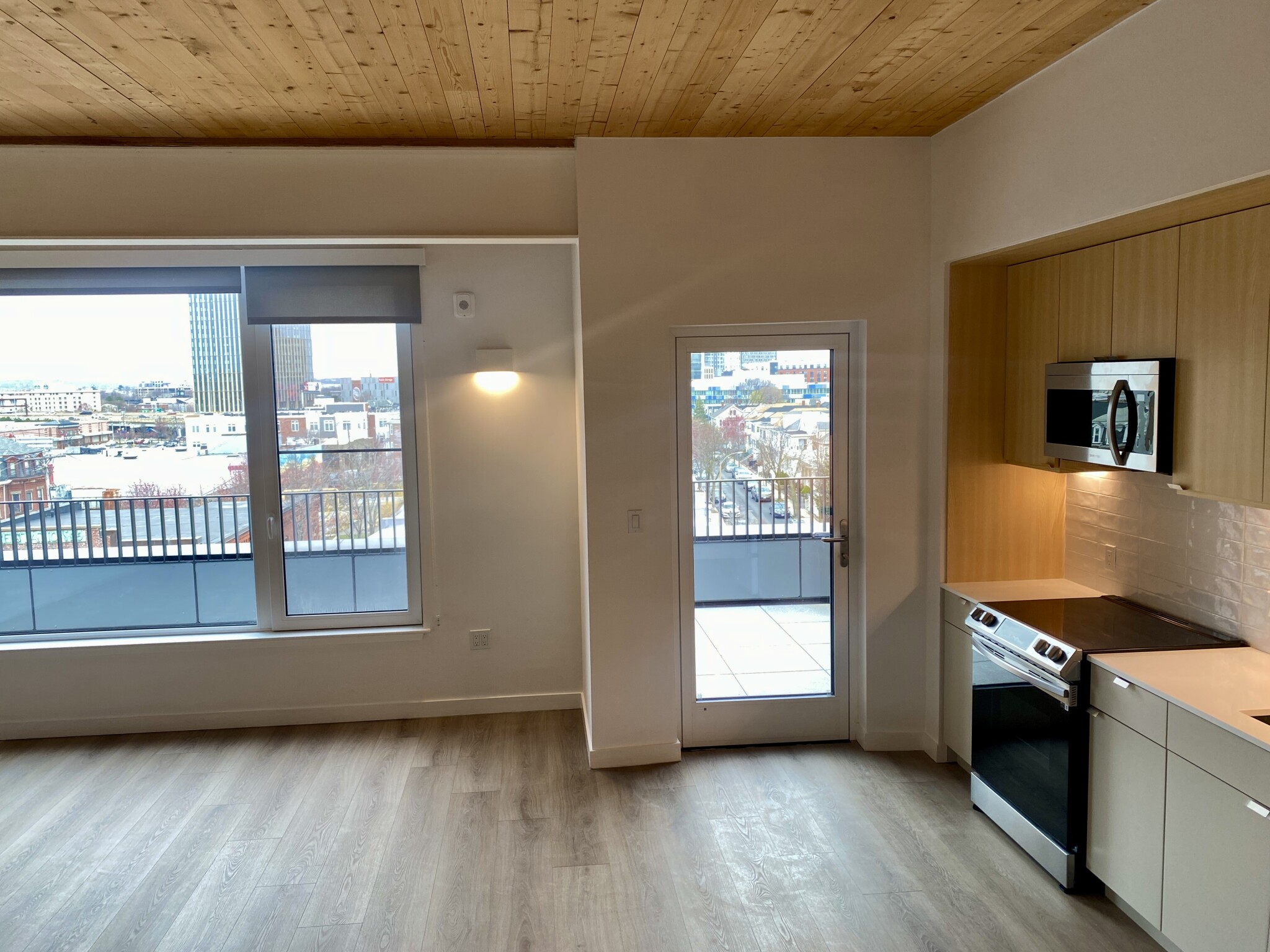 154 Broadway, East Somerville