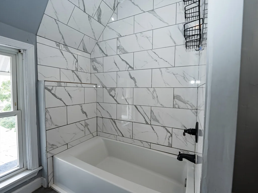 159 Hamilton St, Southbridge