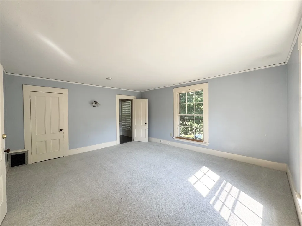 344 Lowell St, Lexington