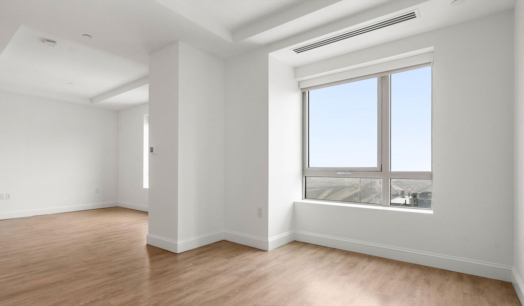 99 Kneeland St, Chinatown