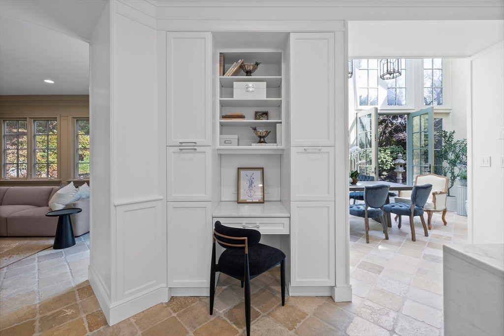 120 Cabot St, Chestnut Hill