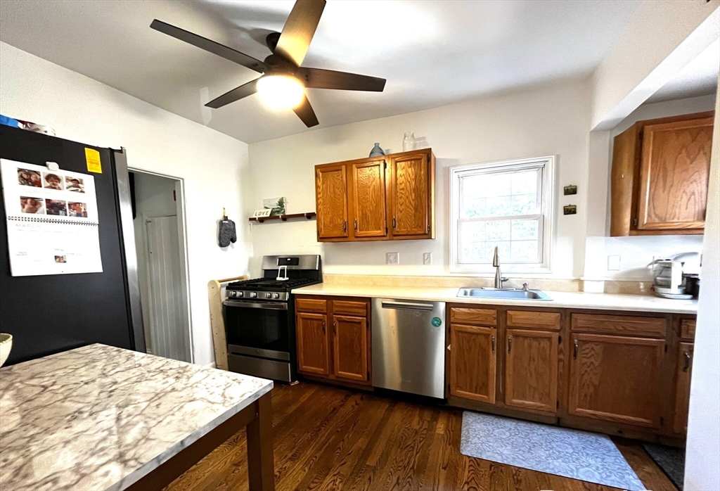 53 Henderson St, Arlington