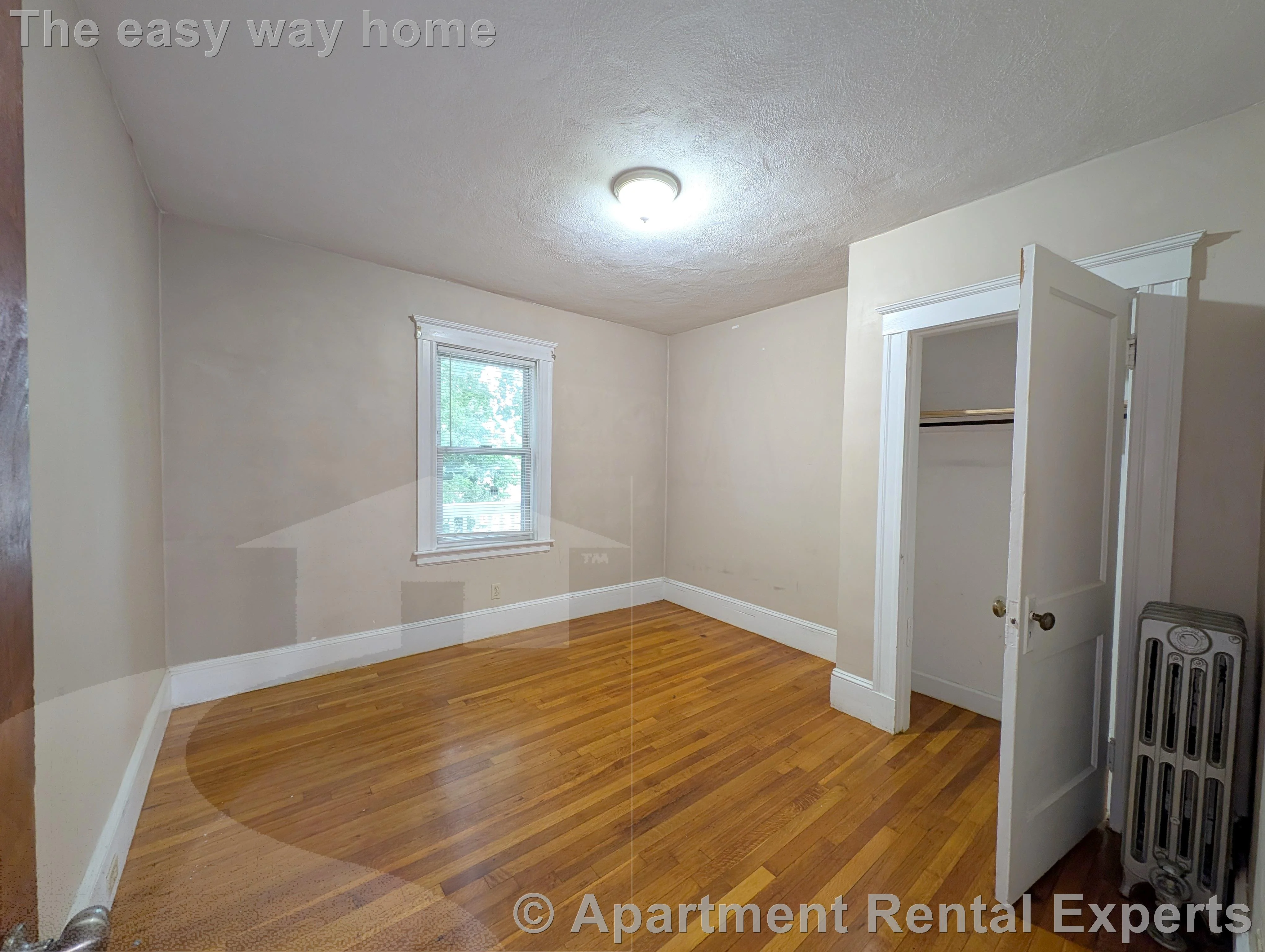 85 Billings Ave, Tufts