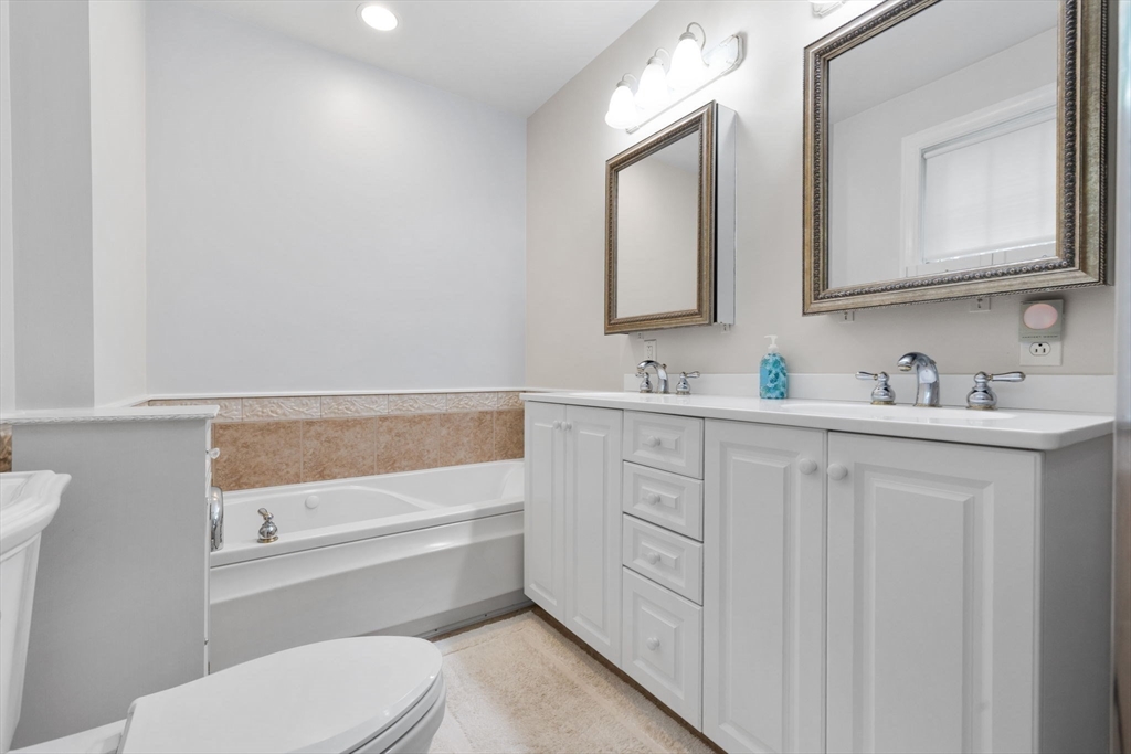 204 Homer St, Newton Center