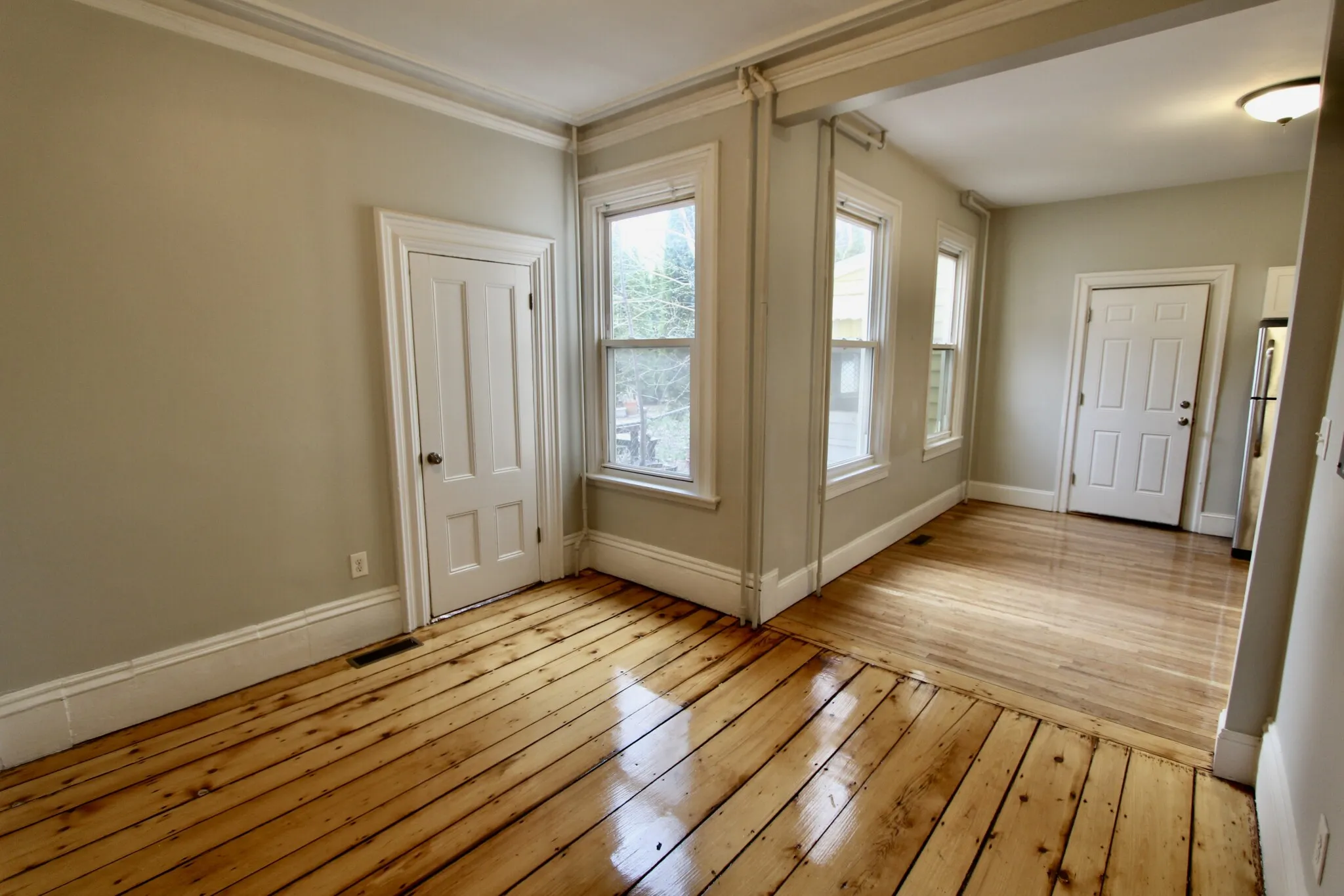 126 Saratoga St, East Boston