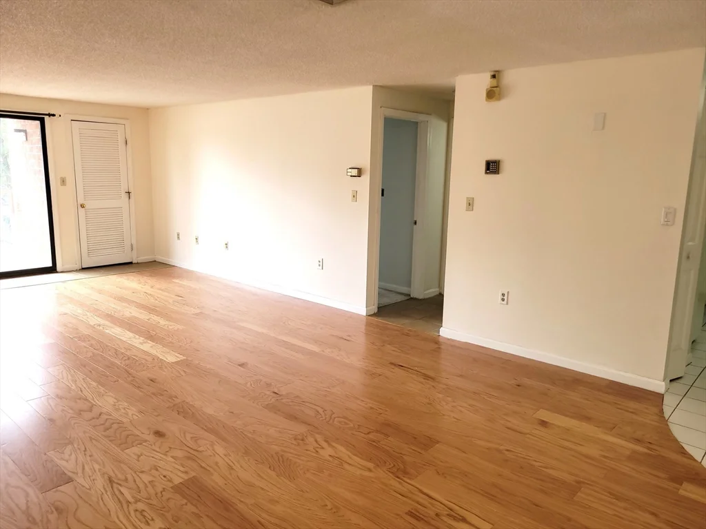 30 Revere Beach Pkwa, Medford