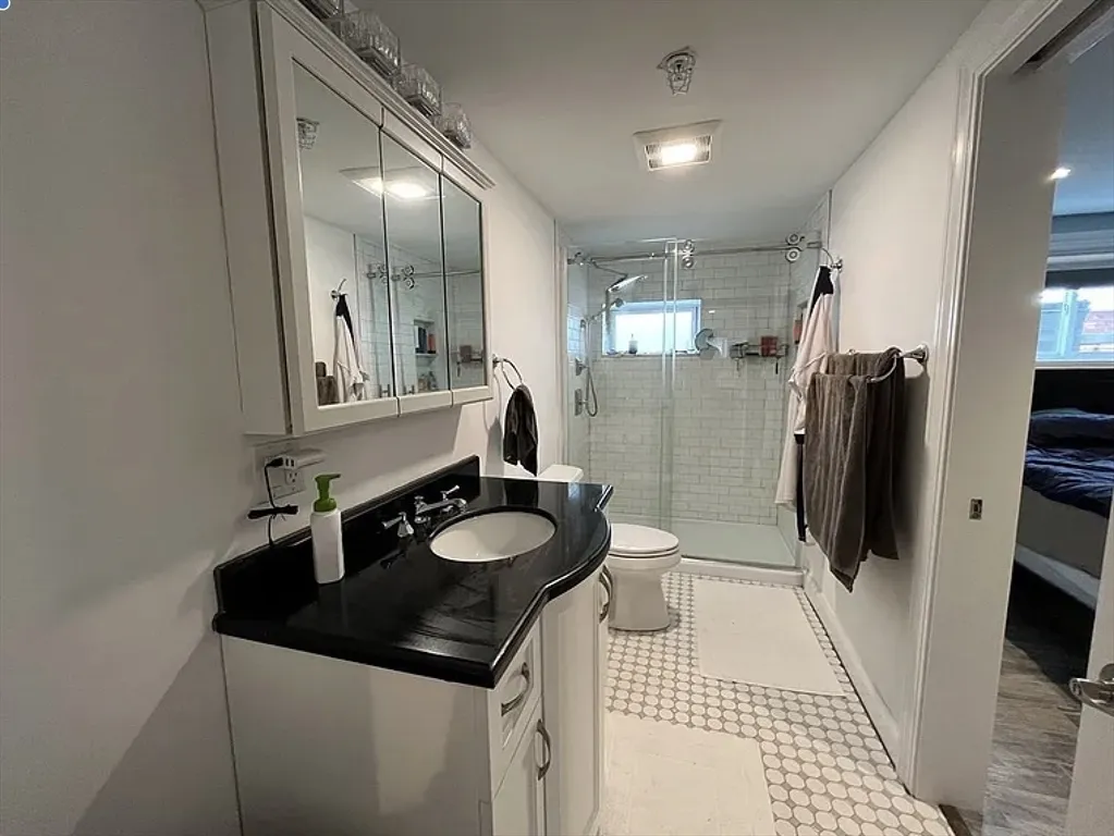 20R Cross St, East Somerville