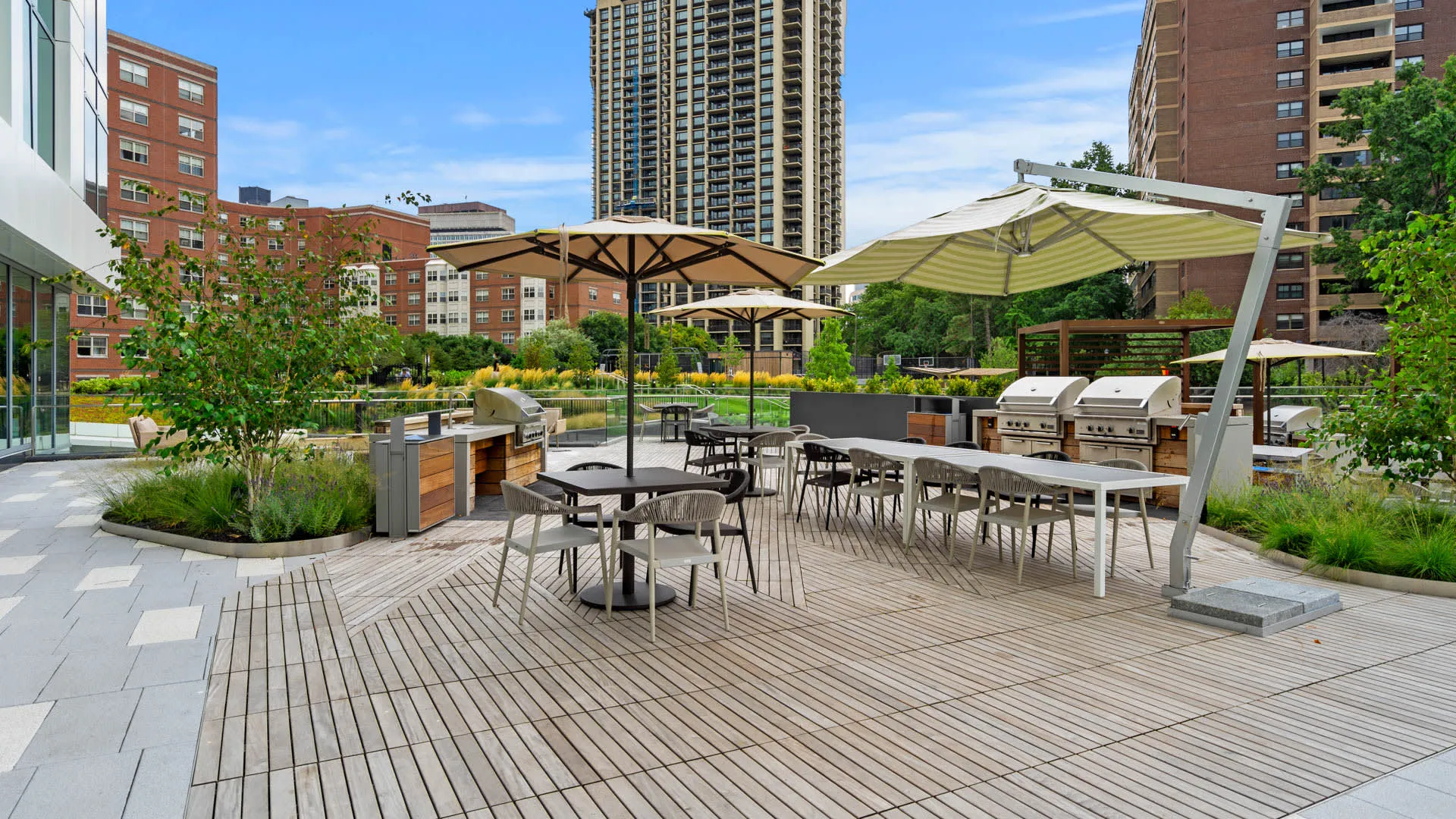 35 Lomasney Way, West End