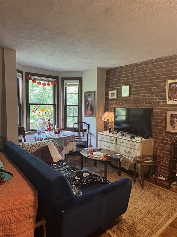 10 Wellington, South End