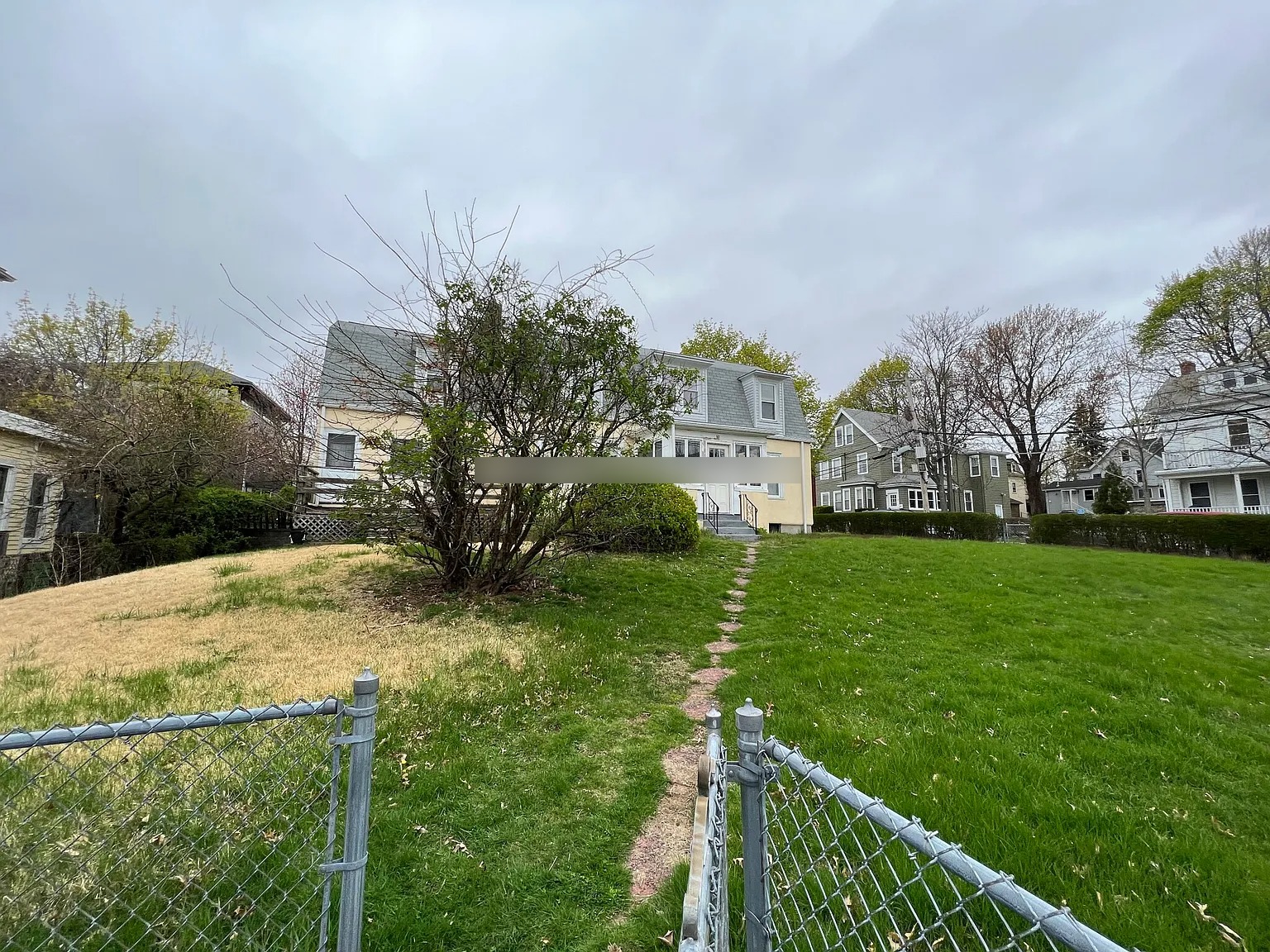 80 Curtis St, Tufts