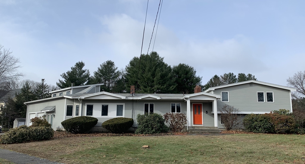 5 Bryant Rd, Lexington