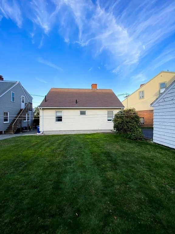 143 Shore Dr, Ten Hills