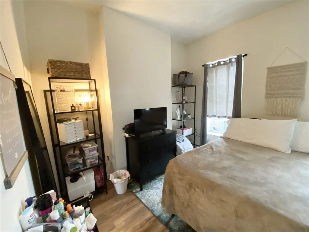 96 Hammond St, South End