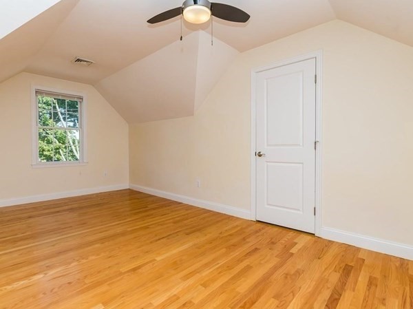 37 Hiawatha Ave, Waltham