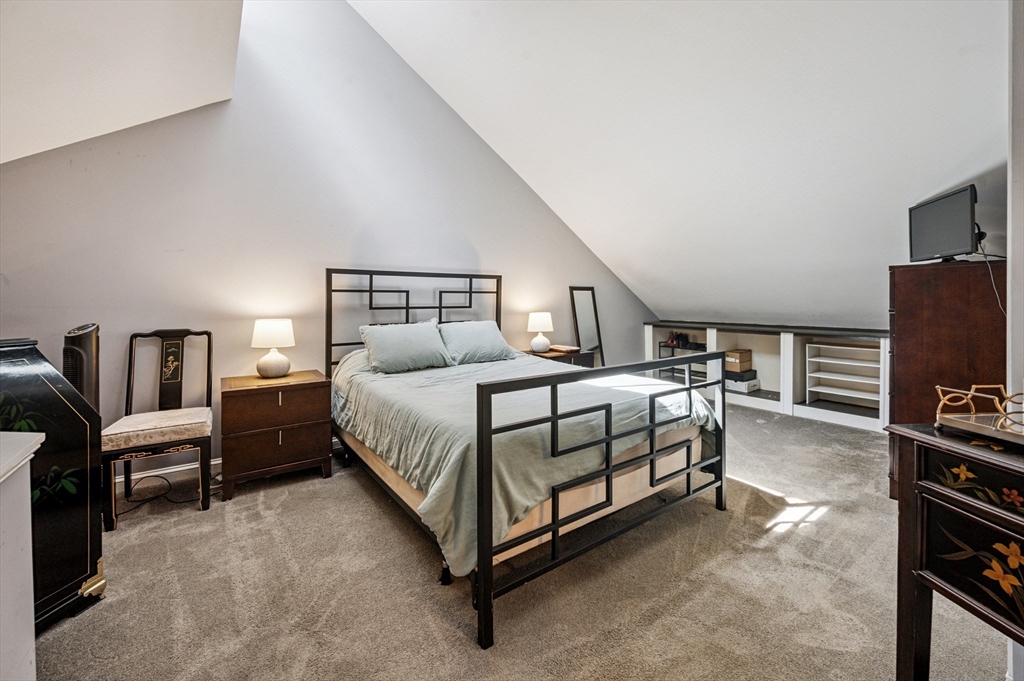 330 Sterling St, West Boylston