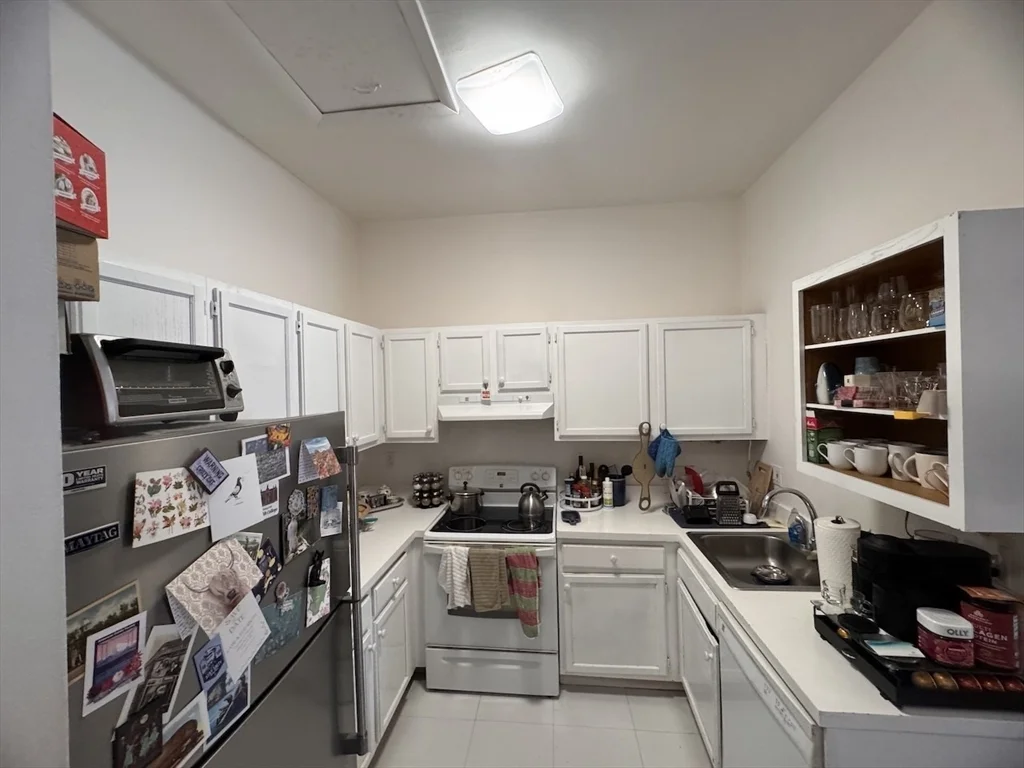 48 Forest St, Medford